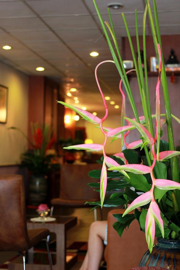 Travel Lodge Surawong (Adults Only) Bangkok Luaran gambar