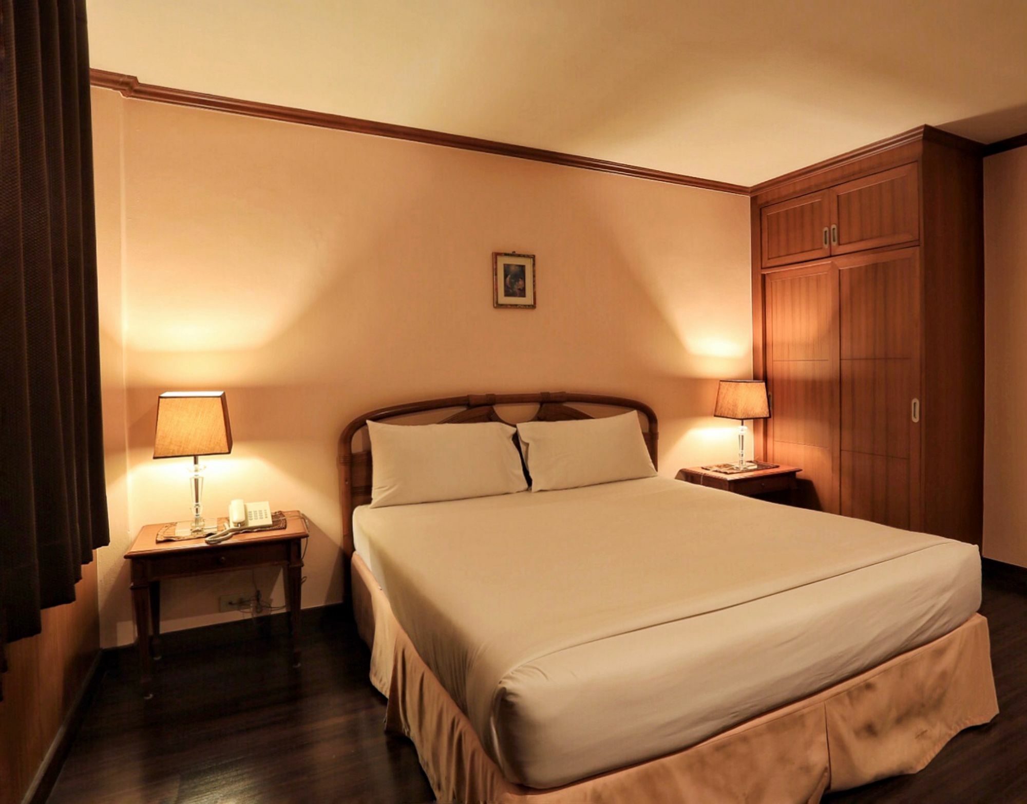 Travel Lodge Surawong (Adults Only) Bangkok Luaran gambar